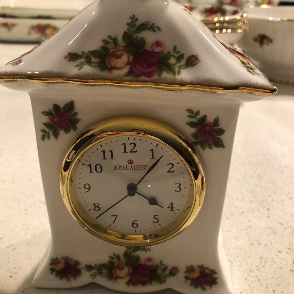 Royal Albert White and Gold Floral Clock